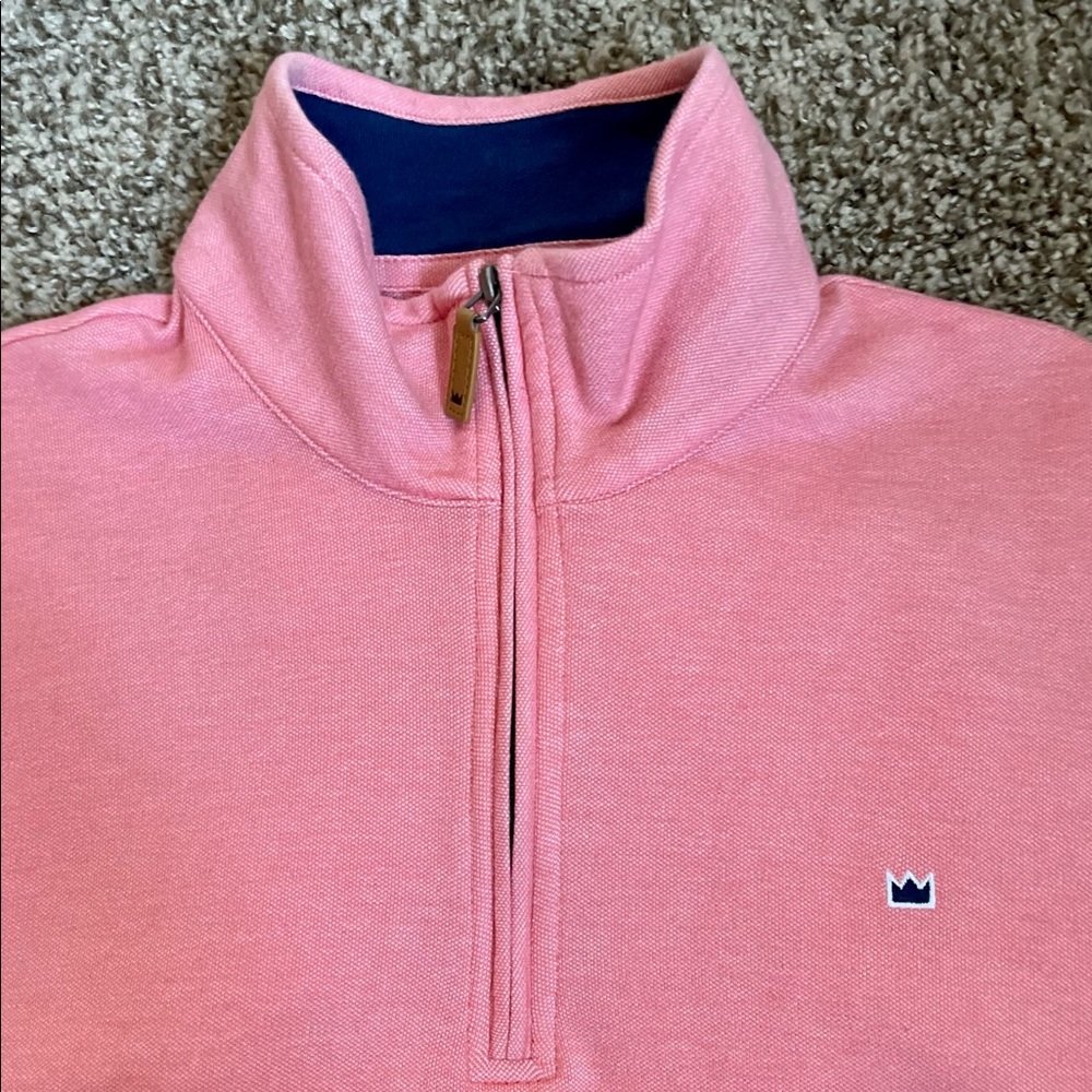 NWOT Men’s Crown & Ivy quarter zip shirt.